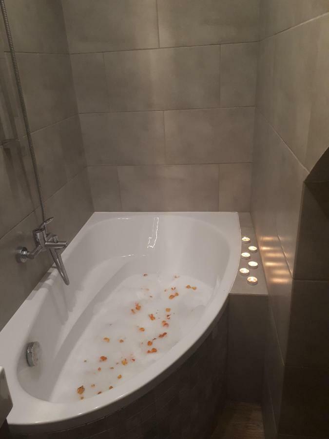 Apartamenty Sawino 4 ทิโคชิน ภายนอก รูปภาพ